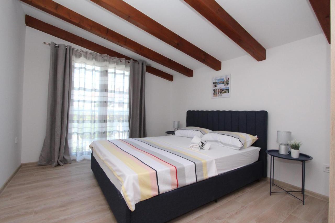 Apartments Eni Rovinj Luaran gambar