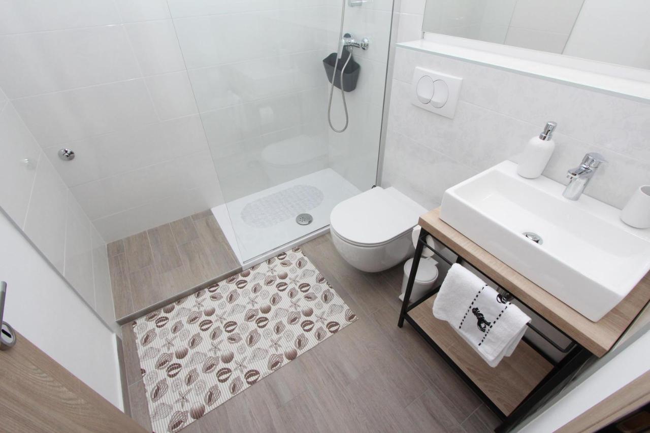 Apartments Eni Rovinj Luaran gambar