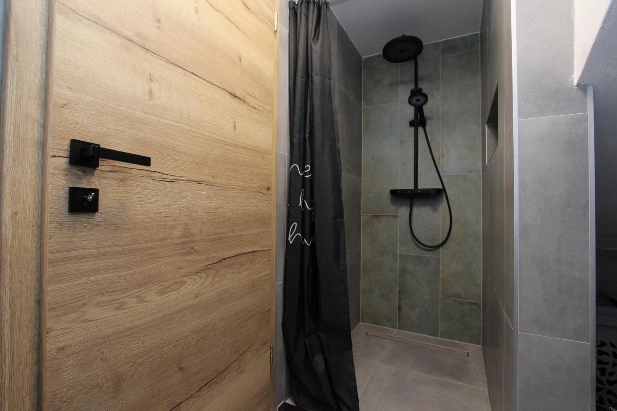 Apartments Eni Rovinj Bilik gambar